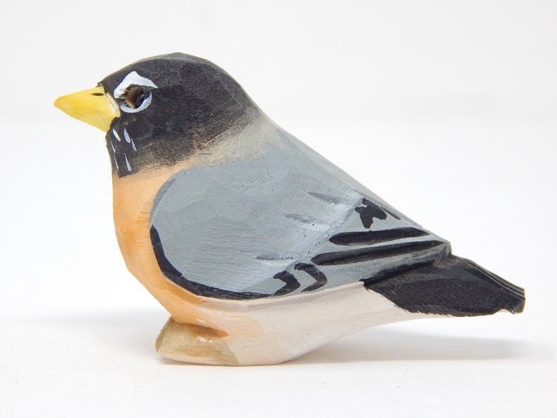 Robin bird figurine