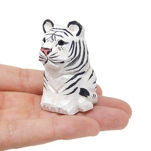 White Tiger Figurine Decoration Wooden Statue Snow Bleached Albino Art Cat Bengal Striped Miniature Carved Small Animal Sculpture