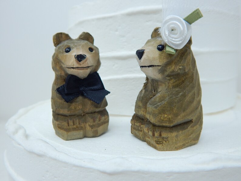 brown bear cake topper