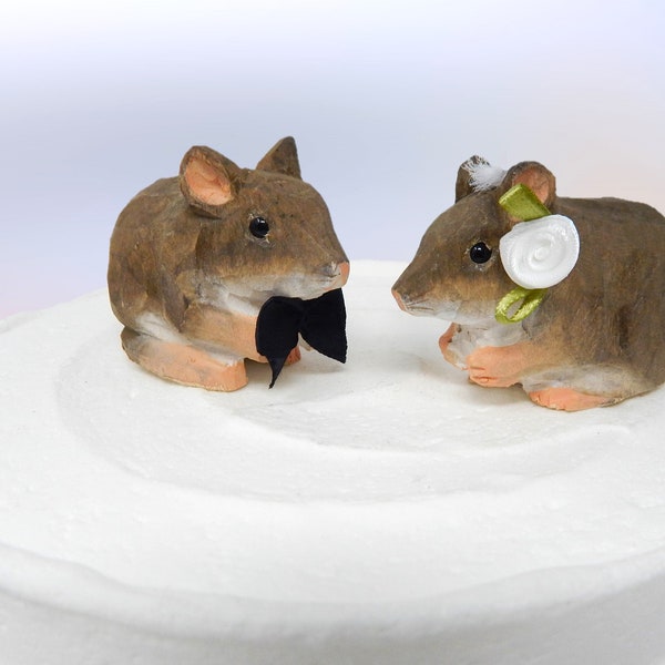 Mouse Cake Topper Bride & Groom Love Wedding Engagement Anniversary Carved Wood Statue