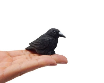 Raven zwarte vogel kraai beeldje standbeeld sculptuur kunst miniatuur houtsnijwerk decor klein dier