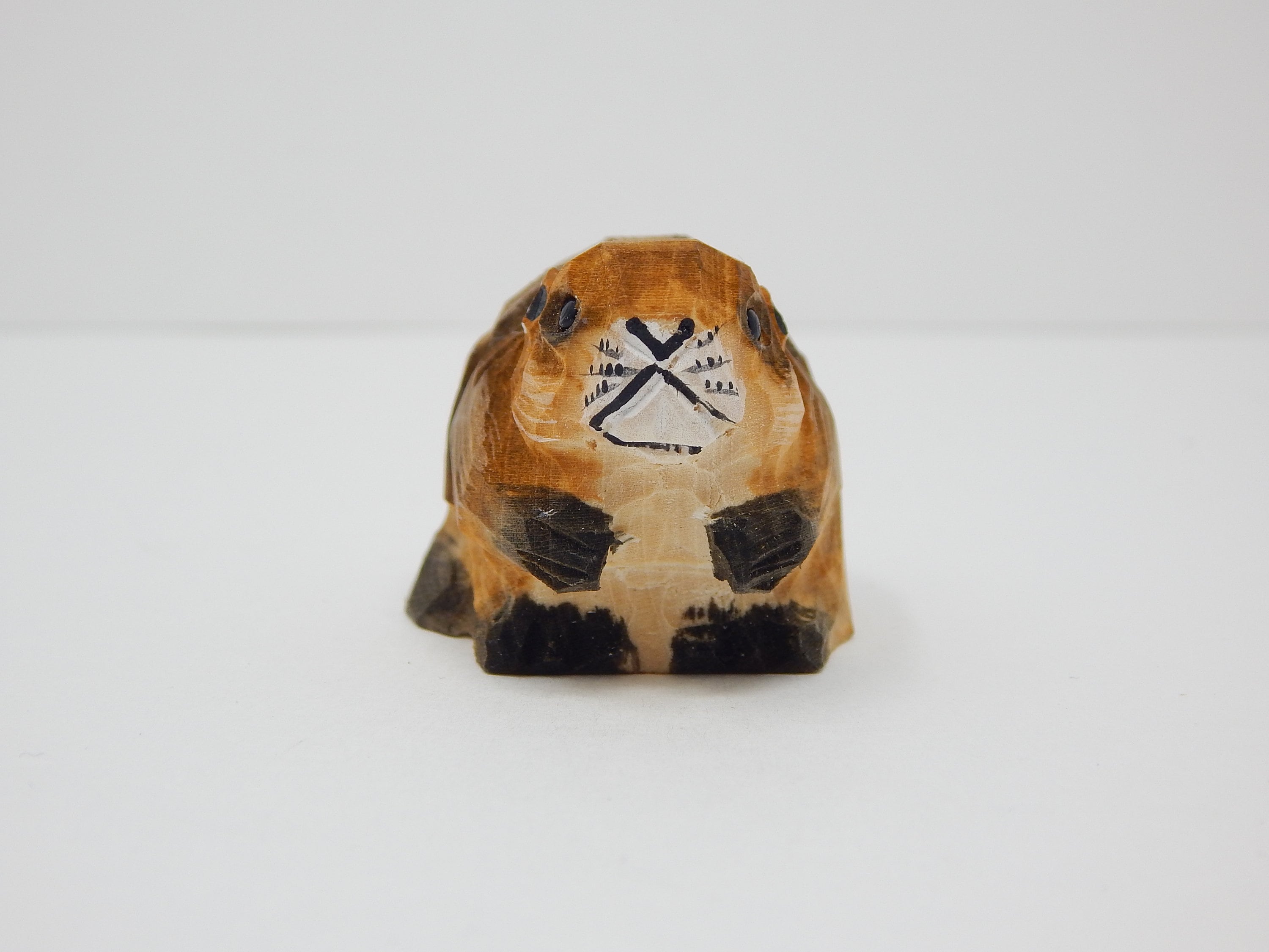 ビーバーの木製置物｜手彫りの森の動物のコレクターズアイテム - Etsy 日本