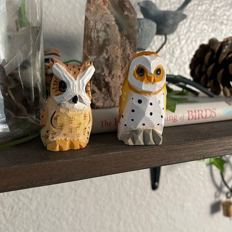 barn owl wood figurine