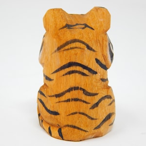 tiger figurine