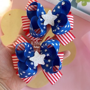 4 juli-pälsrosor, patriotiska rosetter, röd-vit och blå rosett, rosett för minnesdagen, hårrosetter till 4 juli, patriotiska accessoarer redo att skickas bild 1