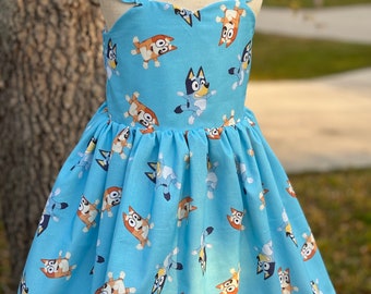 Fille de robe inspirée du chien bleu, robe inspirée bluey pour tout-petit, robe de dessin animé, robe d’anniversaire pour tout-petit, tenue d’anniversaire de chien bleu