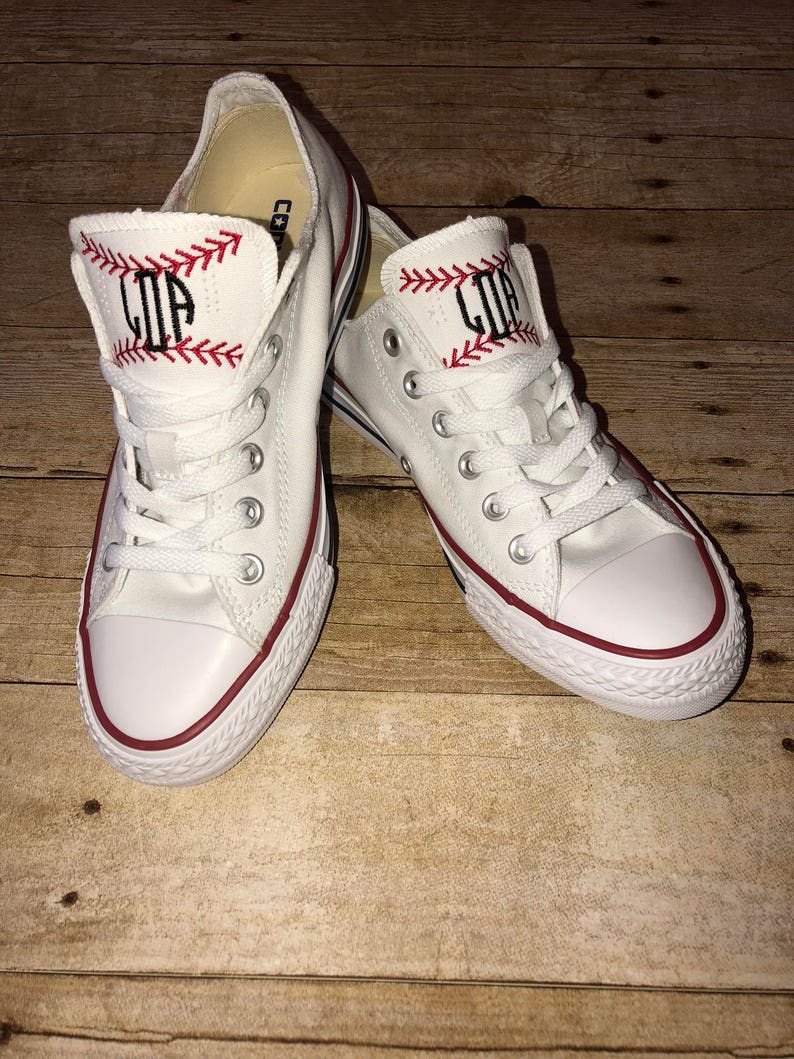 converse baseball shoes