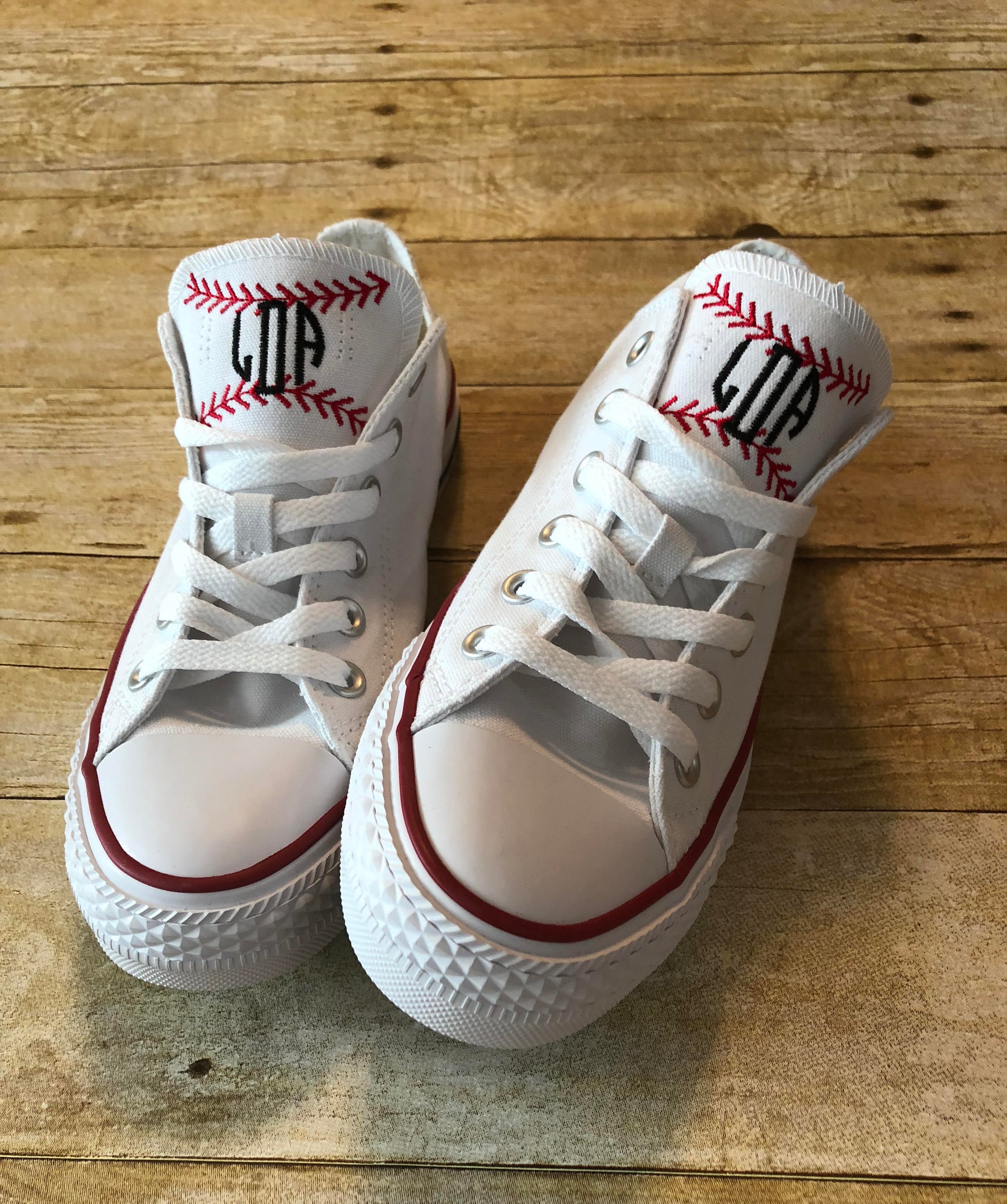 converse baseball shoes