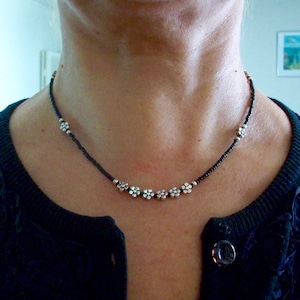 Flower necklace choker flower 6 black choker antique silver floral necklace black Layering necklace black seed bead choker delicate necklace