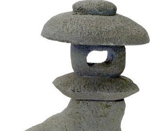 Solid Rock Stoneworks Rock Pagoda- 18in Tall- Cypress