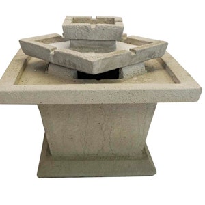 Solid Rock Stoneworks Mondrian Concrete Fountain- 20&quot; Tall- Unstained