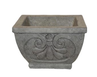 Solid Rock Stoneworks Normandy Jr Planter- 10in Tall- Pre Aged