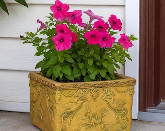 Solid Rock Stoneworks Sm Hummingbird planter- 10in Tall- Brushed Moss