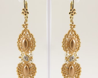 JOLIE earrings- instant download beading pattern in ENGLISH with Irisduo, chaton montee and glass beads