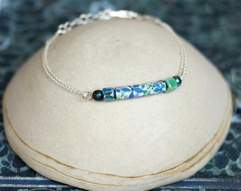 Green and blue bracelet in pearls and 925 silver, Phacélie collection