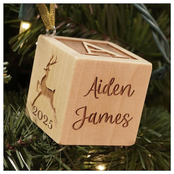 Adorno navideño Baby Block 2025 - para niño o niña personalizado