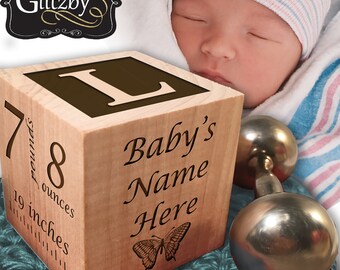 Personalized Wooden Baby Block Gift Engraved It's A Girl Boy Baby Keepsake Newborn Cube Newborns First Alphabet Nursery Decor Gift Blocks