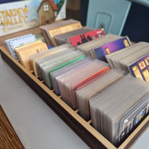 Solo inserto con funda de Stardew Valley / Solo cartas con funda / Organizador de juegos de mesa / Inserto de juego de mesa personalizado / Stardew Valley / Tercera impresión