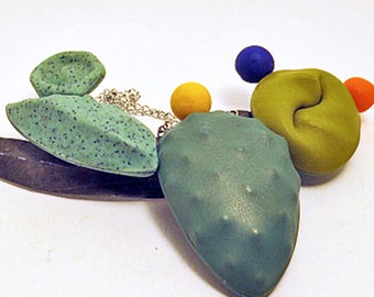 Colar. Design de cacto Opuntia. Colar de arte único com corrente de prata.