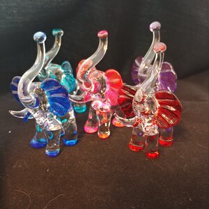 Set of 2 Small Elephants