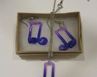 Note necklace and earring set