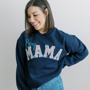 Custom Sweatshirt, Personalized Sweatshirt, Mom Sweatshirt, Mama sweatshirt, Mother’s Day Shirt, Gift for Mom, Gifts for her, Monogram Shirt