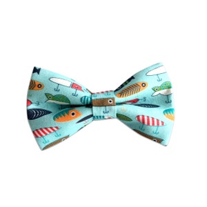 Aqua Lures Hundehalsband Fliege, Fliege für Hunde, Hundefliege, Fliege für Hundehalsbänder, Hundehalsbandzubehör von Herzog & Fox®