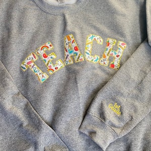 Custom Sweatshirt, Personalized Sweatshirt, Mom Sweatshirt, teacher Sweatshirt, Gifts for teacher, Monogram shirt, teach shirt