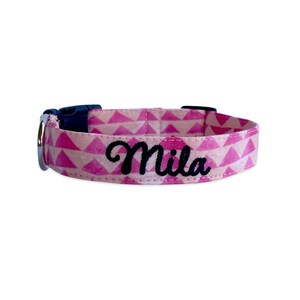 Collier géométrique pour chien, Collier pour chien personnalisé, Collier pour chien brodé, Collier pour chien personnalisé, Collier estival pour chien, Collier rose, Collier gravé