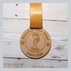 Personalised School Graduation Leavers Medal Reward Nursery Wooden 2024 image 1