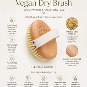 Puede incluir: Un cepillo de masaje en seco vegano de forma ovalada con mango de madera de haya clara y cerdas de sisal natural. Una correa de tela blanca est&aacute; unida a la parte posterior de madera. El texto dice Vegan Dry Brush, Beechwood & Sisal Bristles.