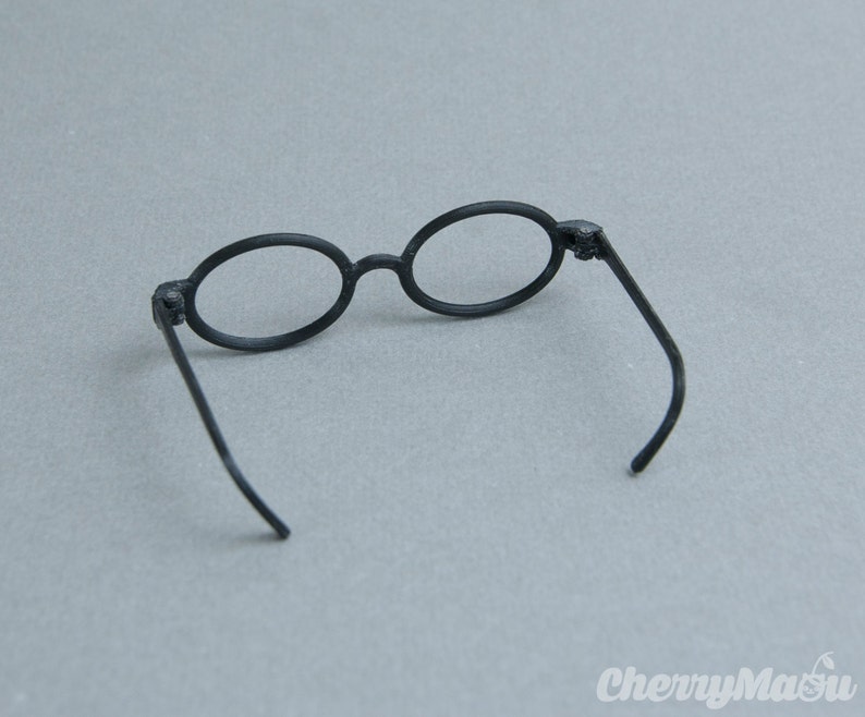 Oval glasses for Pullip doll image 3