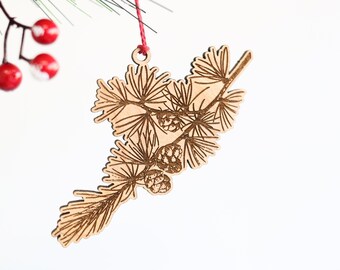 Kiefer Zweig Ornament | Weihnachtsbaumschmuck aus Holz, Weihnachtsbaumschmuck, Weihnachtsbaumschmuck, Weihnachtsdeko, Weihnachtsdeko, Weihnachtsgeschenk