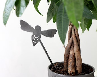 Honey Bee Plant Stake |  houseplant bee plant stake garden gift farmhouse decor plant pot bee statue nature art rustic cottage decor