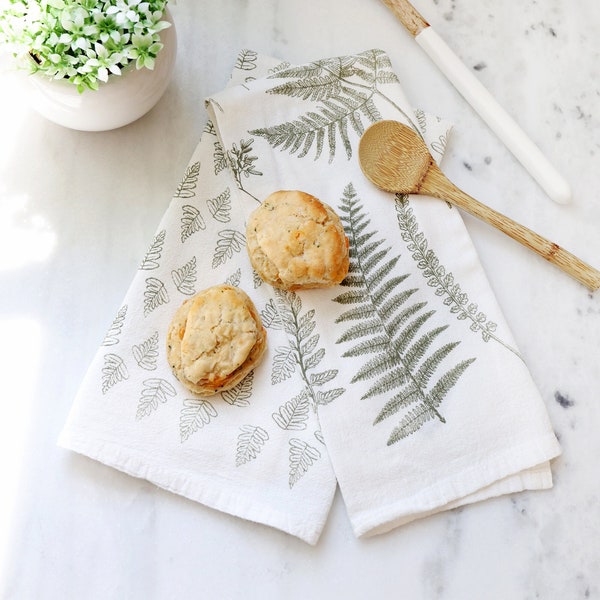 Fern Fronds Pattern Tea Towel Set of 2  |  botanical flour sack towel dish towel kitchen hand towel floral cottagecore kitchen hostess gift