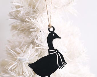 Goose Christmas Tree Ornament | Metal Holiday Decoration Vintage Christmas Gift Rustic Farmhouse Home Decor Christmas Tree Ornament