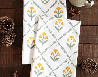 Golden Bloom Tea Towel | cottagecore cotton tea towel fall farmhouse kitchen hand towel flower homestead floral garden autumn decor
