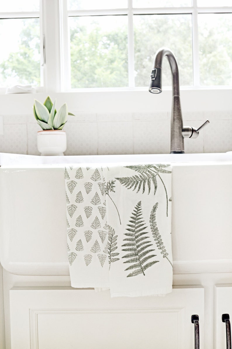 Fern Fronds Pattern Tea Towel Set of 2 botanical flour sack towel dish towel kitchen hand towel floral cottagecore kitchen hostess gift image 3