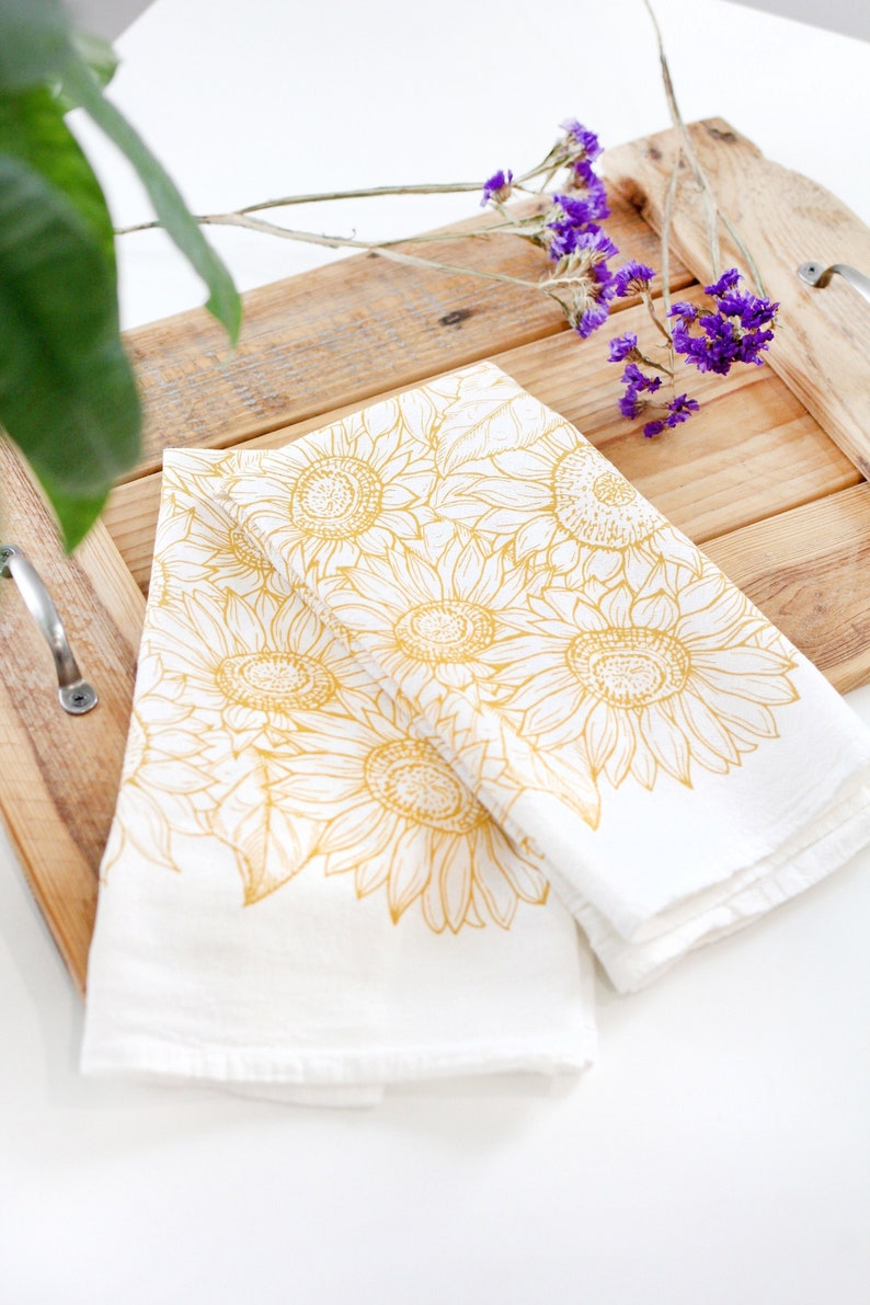 HighlandRidgeRustics Sunflower Garden Tea Towel - Thumbnail 4