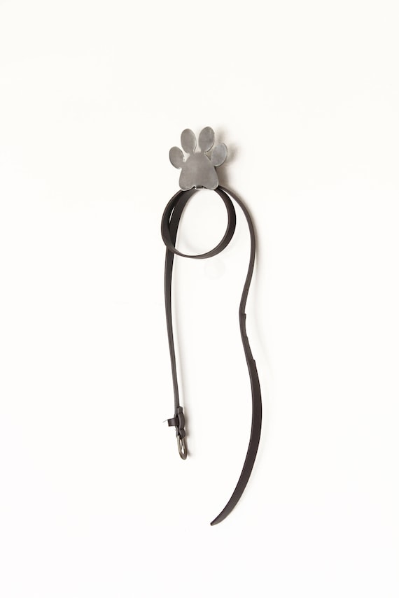 leash hook