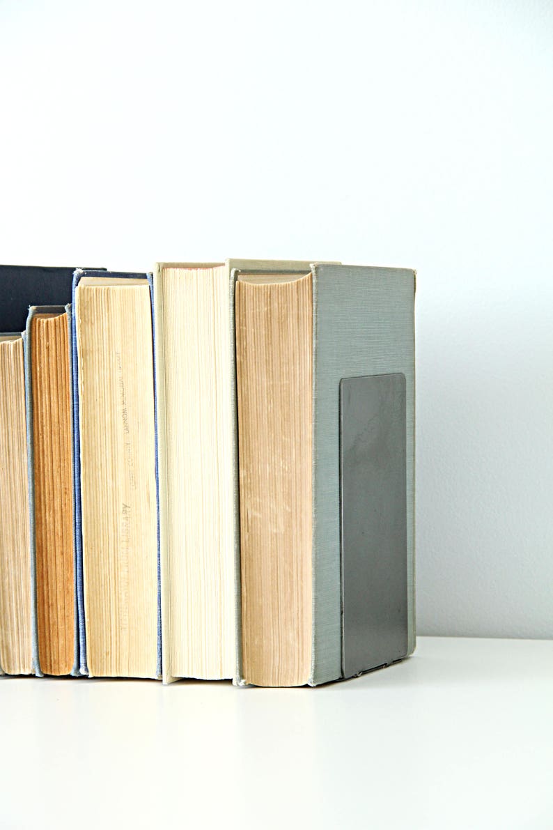 Metal Bookend  |  home office bookend simple bookshelf organizer reading nook farmhouse decor housewarming gift organized home