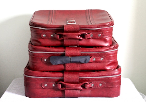 Set of 3 Red Suitcase - nesting suitcases - New V… - image 1