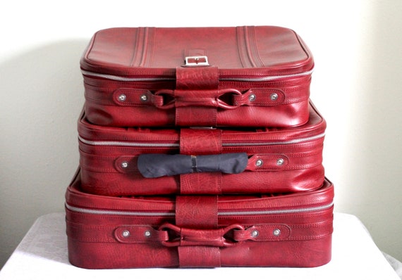 Set of 3 Red Suitcase - nesting suitcases - New V… - image 1