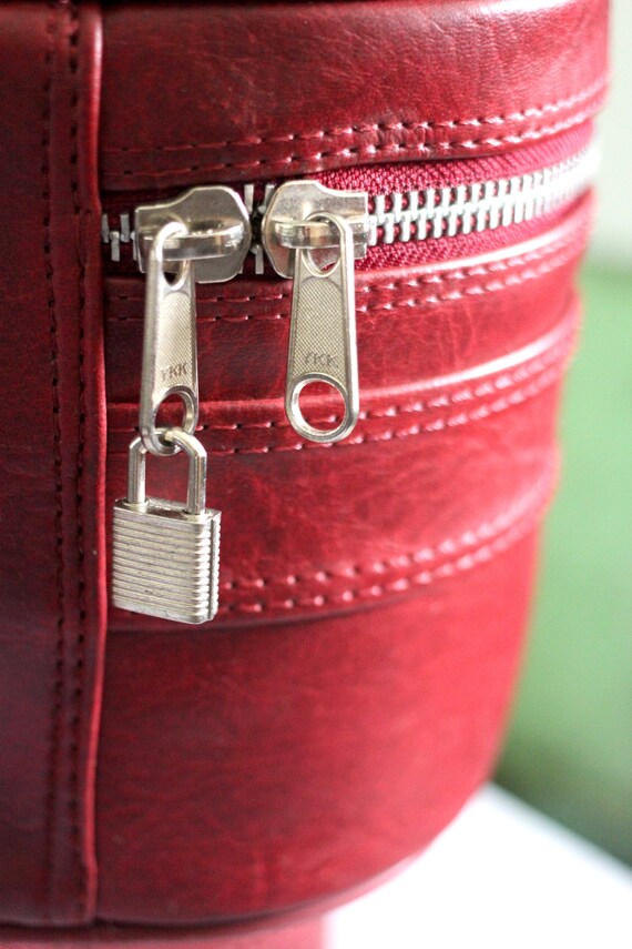 Set of 3 Red Suitcase - nesting suitcases - New V… - image 8