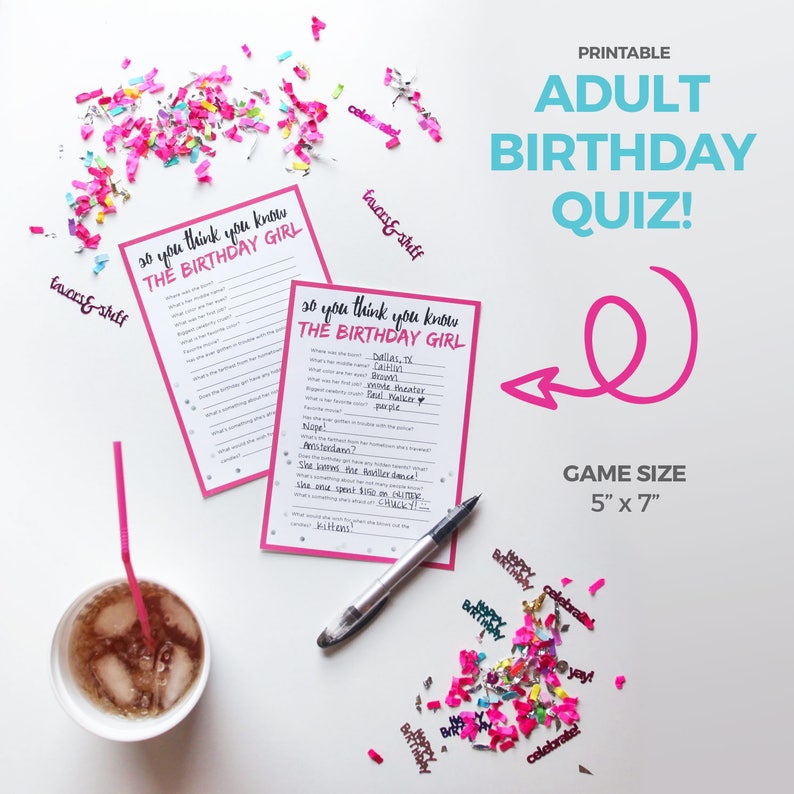 Pu&ograve; includere: Gioco di quiz di compleanno per adulti stampabile con coriandoli rosa e bianchi e una freccia rosa. Il gioco misura 5 pollici per 7 pollici. Il quiz pone domande sulla ragazza del compleanno, come dove &egrave; nata, qual &egrave; il suo colore preferito e qual &egrave; il suo cibo preferito.