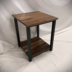 Thornton Industrial Side Table / Wood & Metal Minimalist End Table / Hardwood Nightstand