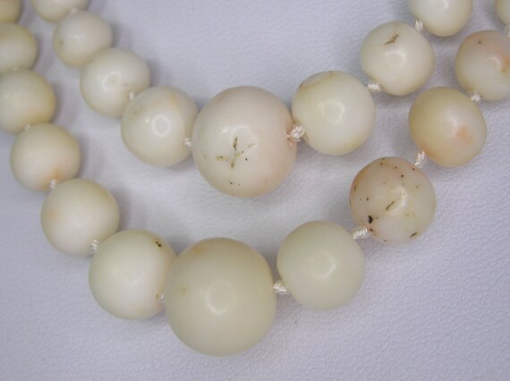 Vintage 2 strand Angel Skin Coral Necklace - Doub… - image 5