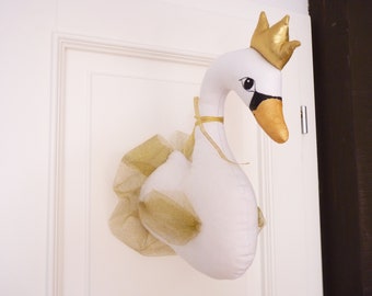 Princesa cisne, cabeza de cisne montada en la pared, taxidermia del cisne, pintura de la mano, trofeo de un cisne, decoración de la pared