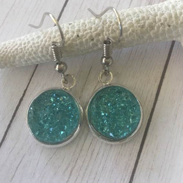 Beachy Silver Plated Druzy Earrings,Round Druzy Earrings,Turquoise Druzy Jewelry,Druzy Drop Earrings,Ocean,Beach,Beach Wedding,