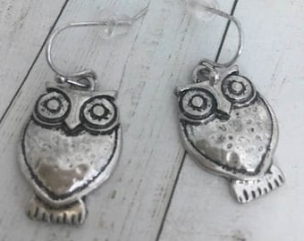 Owl Earrings,Cute Owl Earrings,Owl Lovers Gift,Owl Dangle Earrings,Owls,Animal Earrings,Bird Earrings,Owl Collector Jewlery